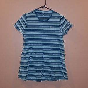 Sz M maternity shirt